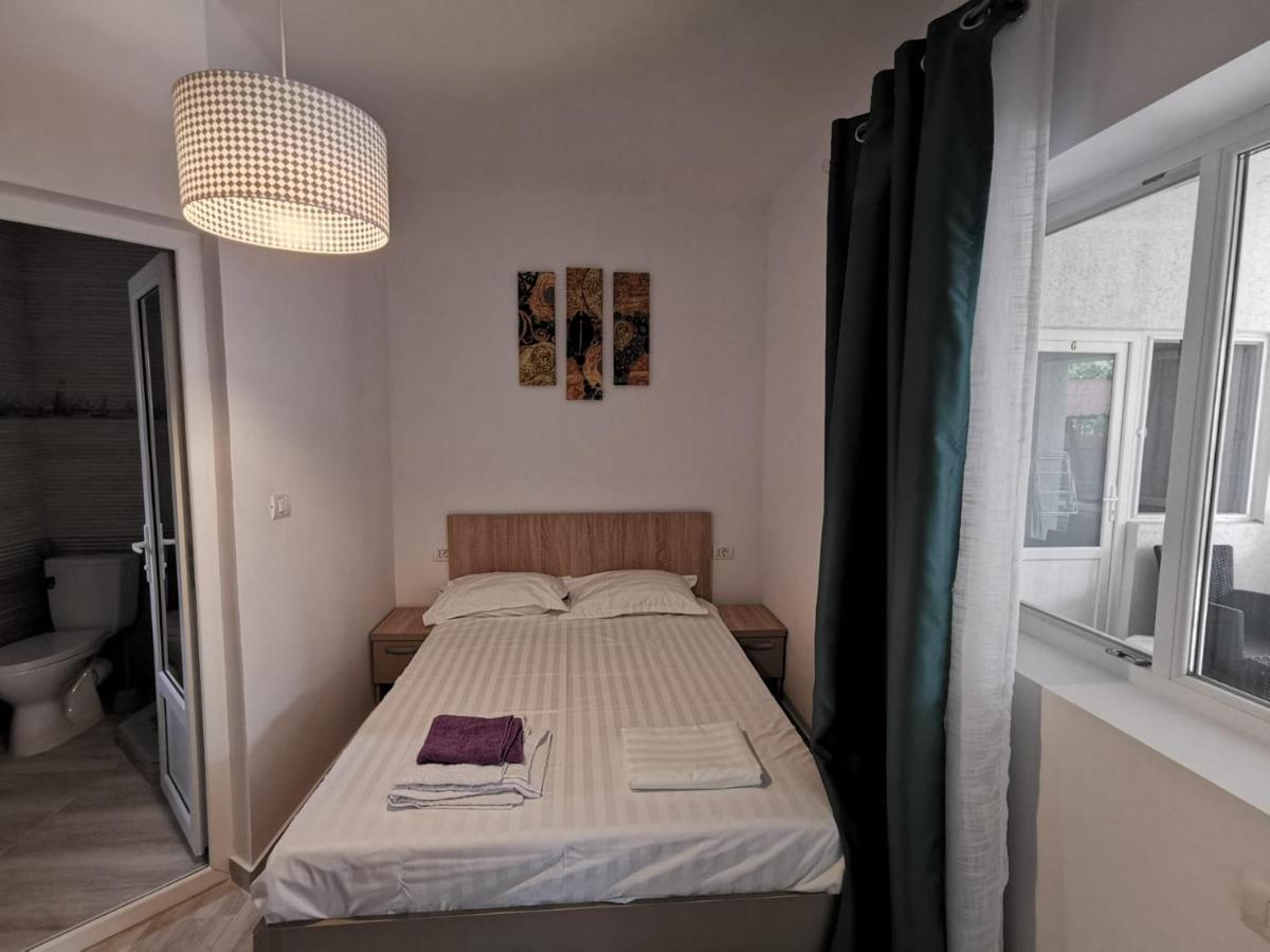Hotel Zapp House Costinesti Esterno foto
