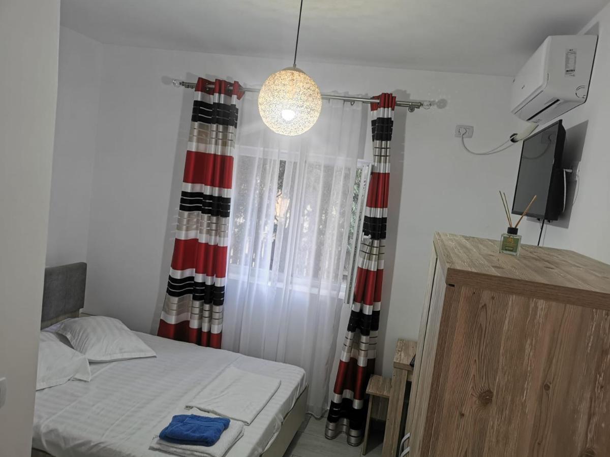 Hotel Zapp House Costinesti Esterno foto
